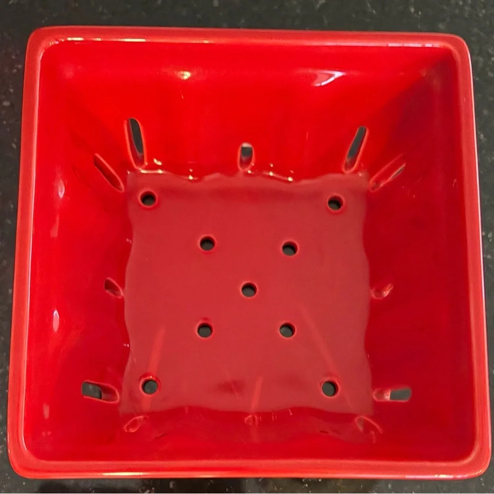 Crate & Barrel Ceramic Berry Box - Picture 2 of 4